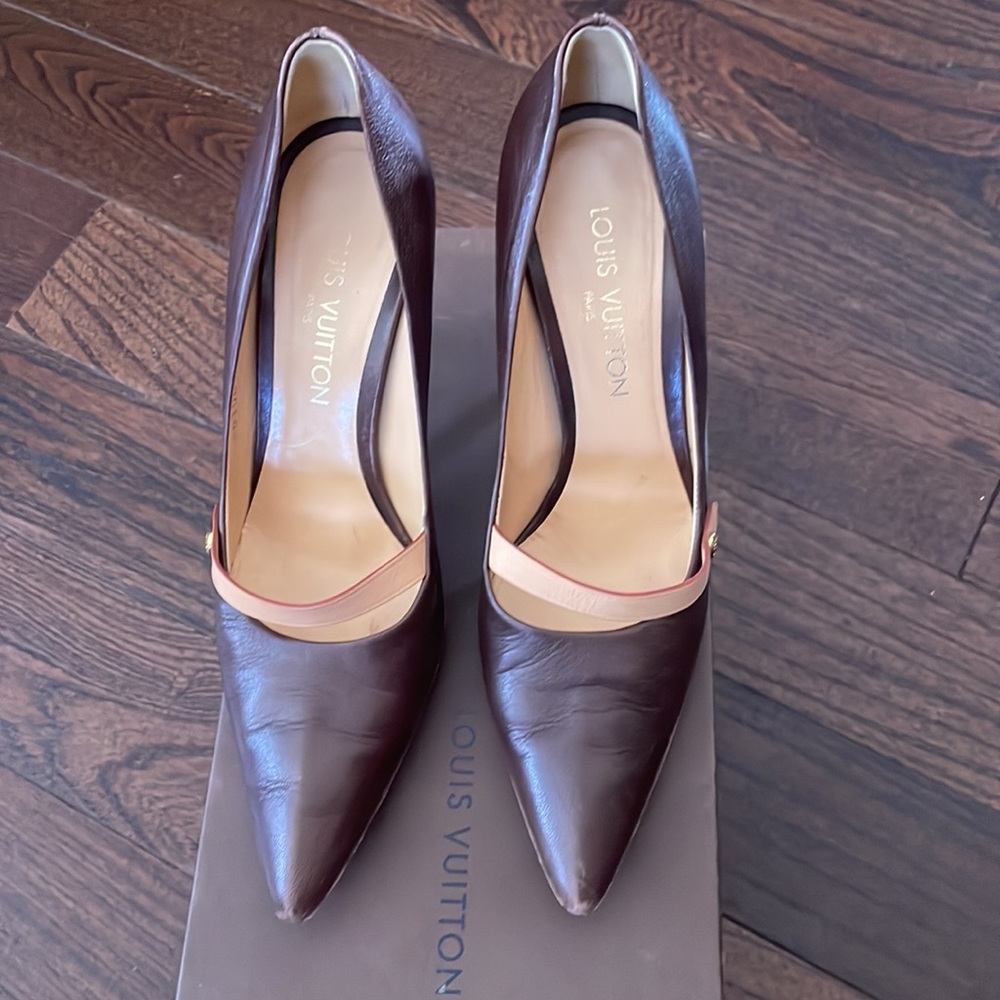 Louis Vuitton - image 5